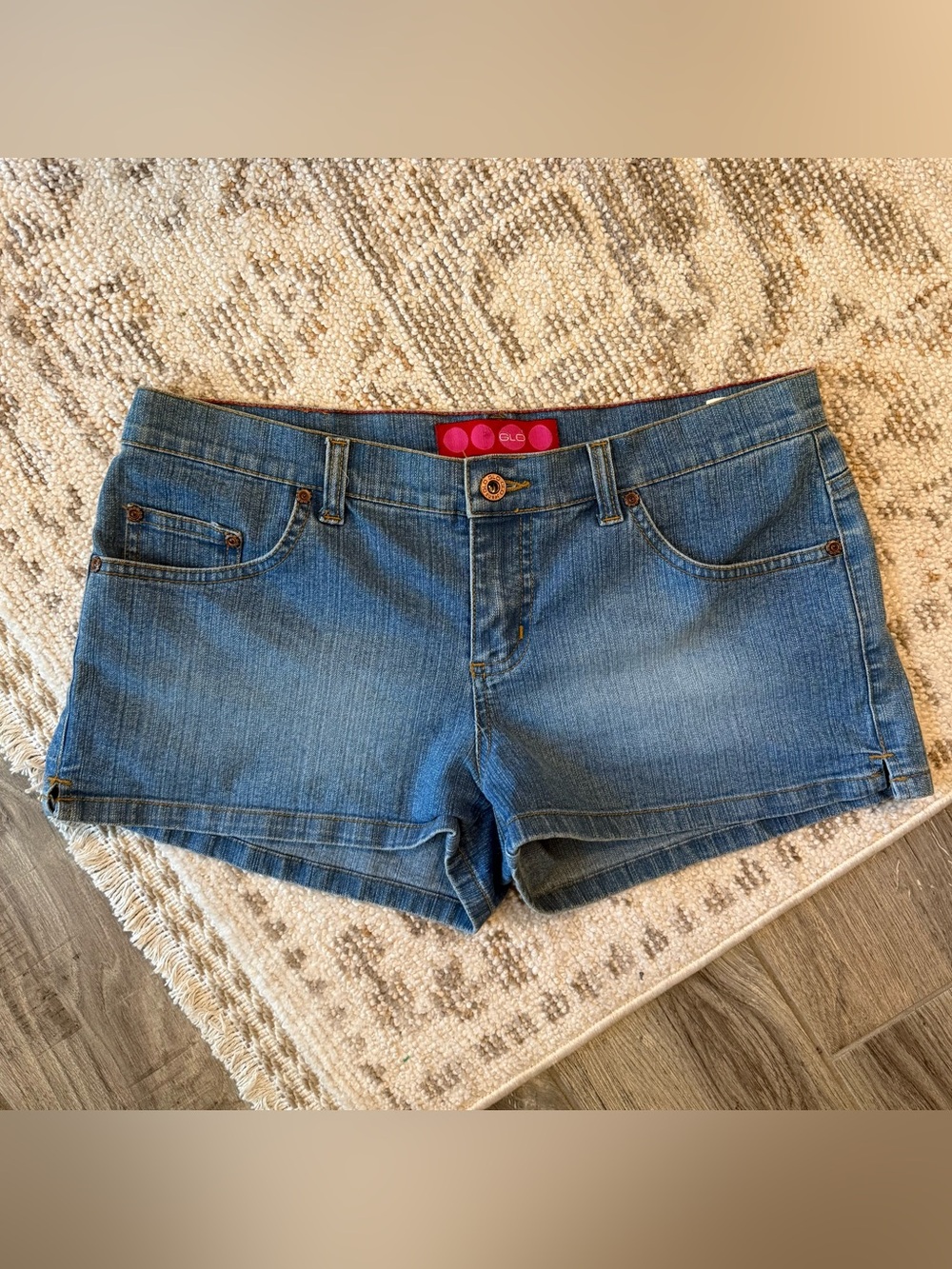 Y2K GLO Low Rise Denim Mini Shorts Medium Wash Size 9